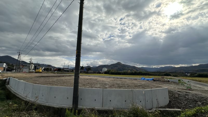 八頭町久能寺　土地