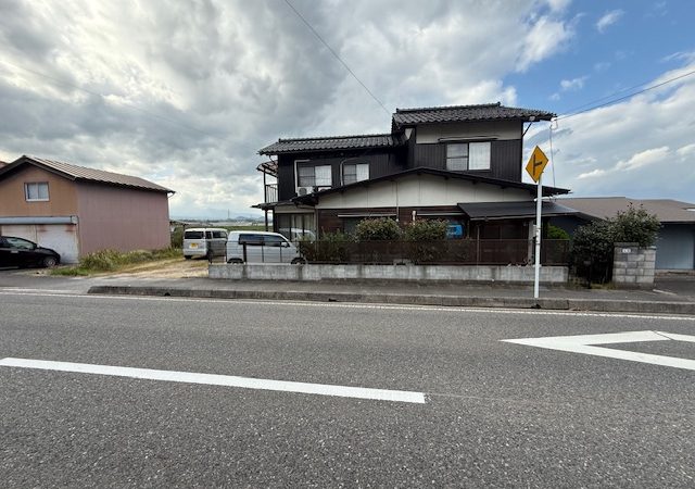 倉吉市富海　中古一戸建て